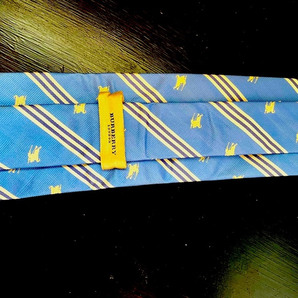 Burberry Men’s Tie - Picture 2 of 2